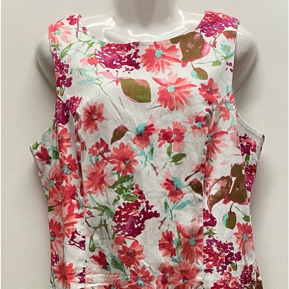 Ladies Dress - Picture 2 of 2